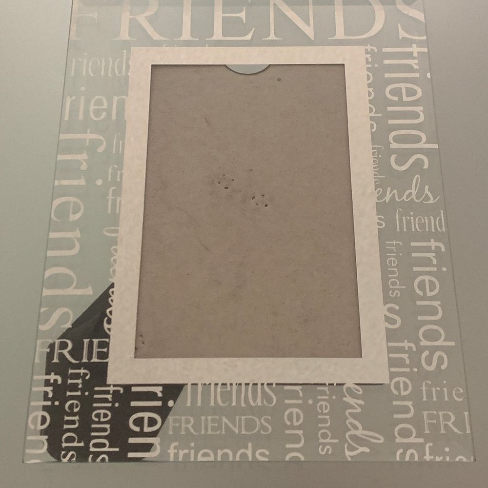 "FRIENDS" Glass Picture Frame